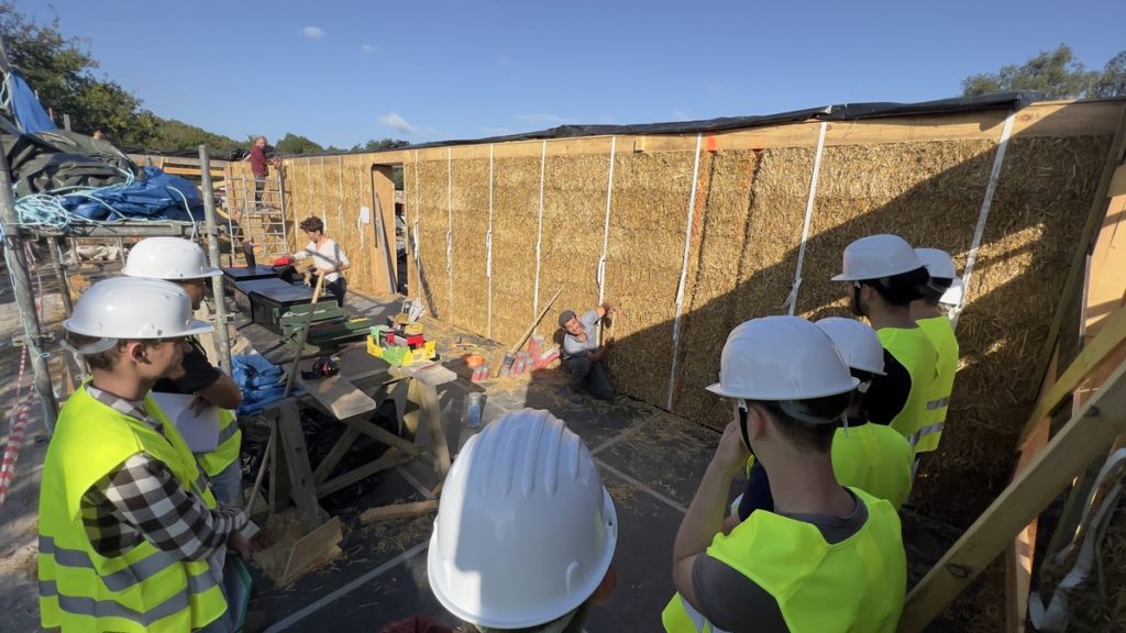 Construction en paille à Quéven