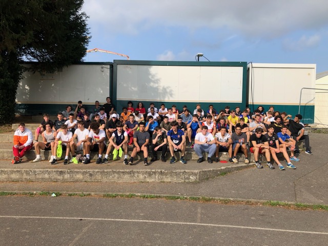 Une rencontre sportive a eu lieu entre les lycéens du Bac Professionnel TRPM et du CAP CIP pendant leur semaine d'intégration.