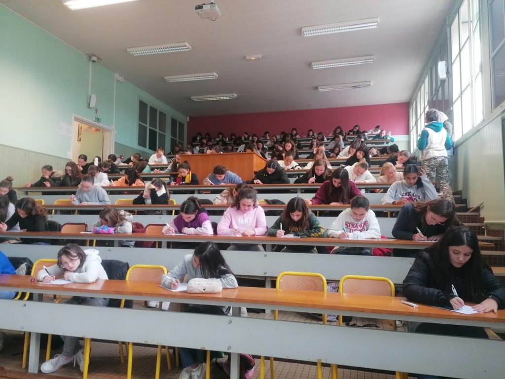 stage régional des Jeunes Officiels UGSEL de 3 gymnastes de St Joseph Lorient