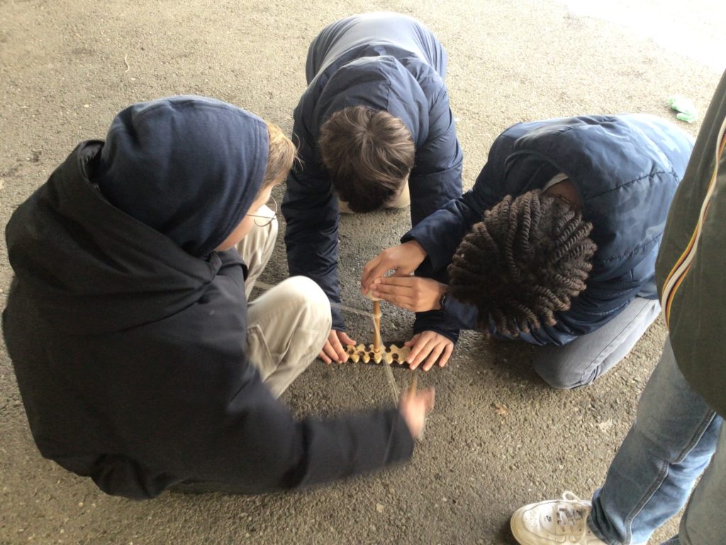 animation sur la maitrise du feu au Paléolithique en classe de 6ème à St Jo Lorient 1