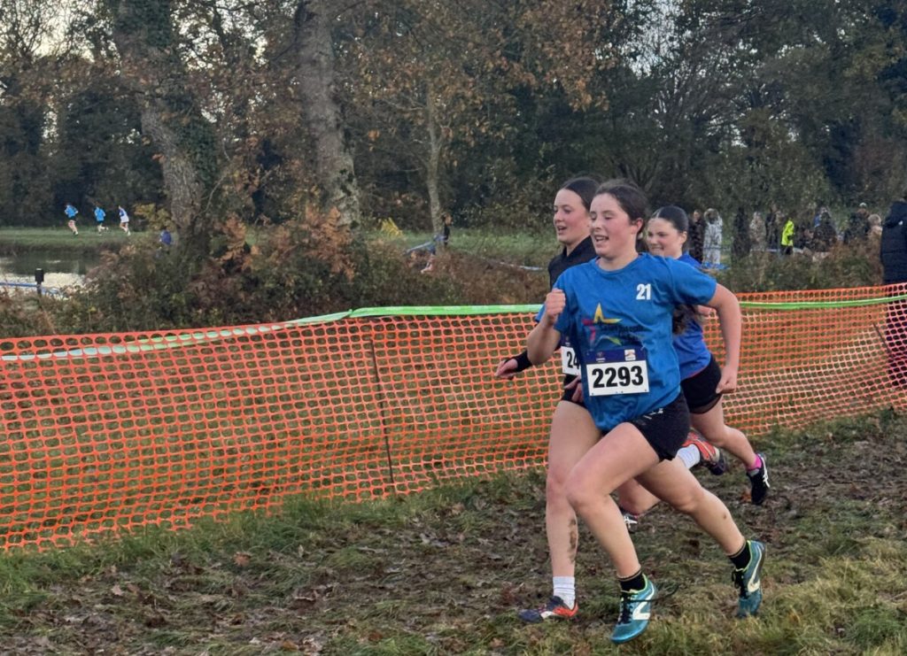 Une 10e place en équipe et des classements prometteurs au cross régional 205 3