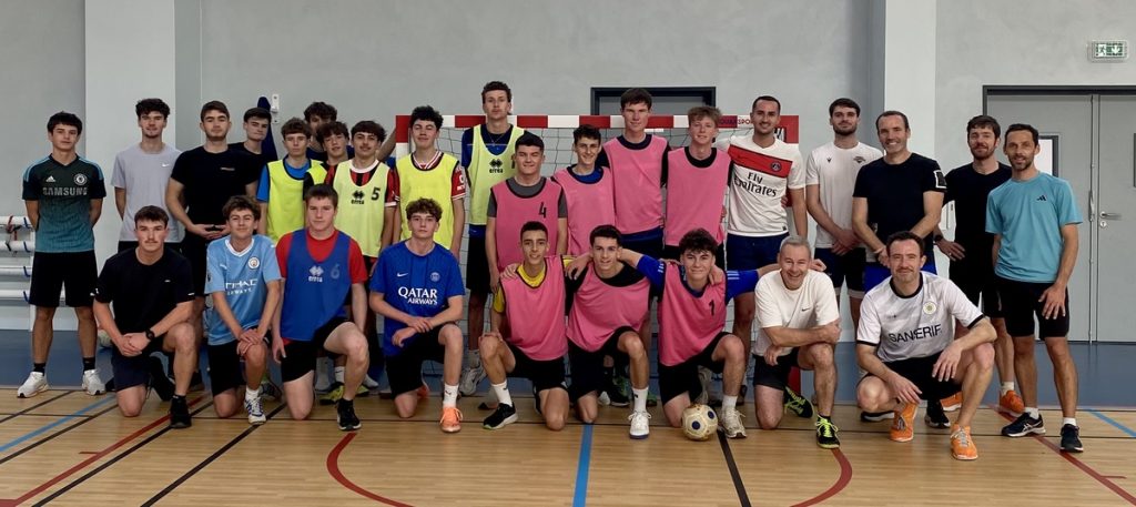 compétition futsall intense et conviviale à St Jo 2025 2