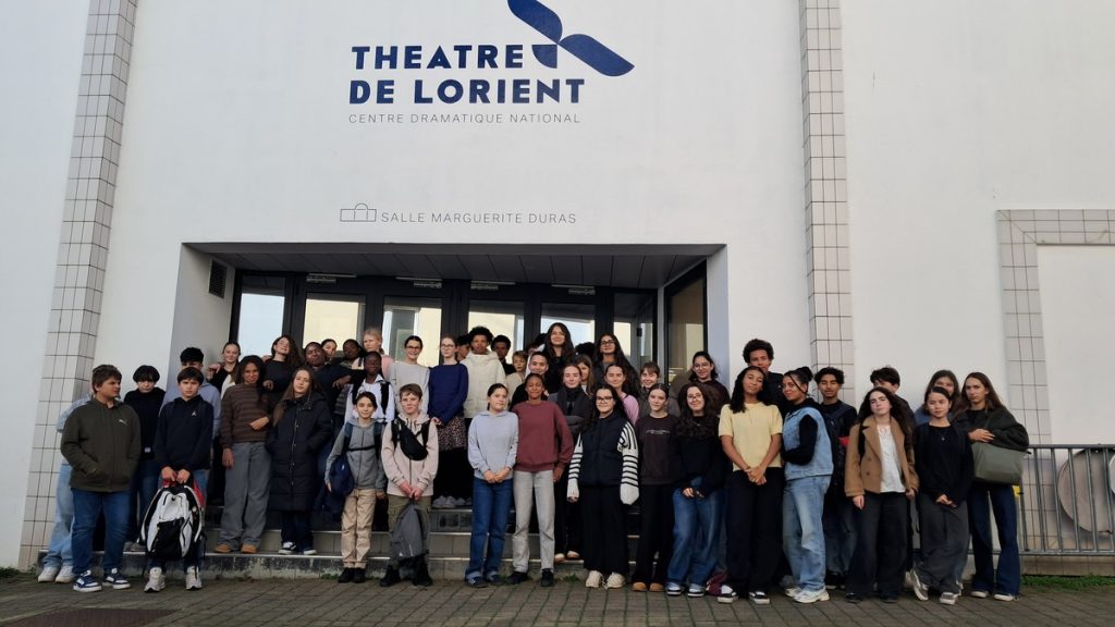 Représentation théâtrale à Lorient pour des élèves de 4e 2025