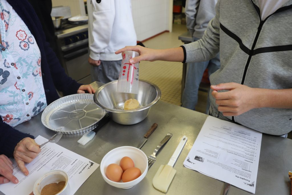 Hello and Happy Thanksgiving to All 2025 4