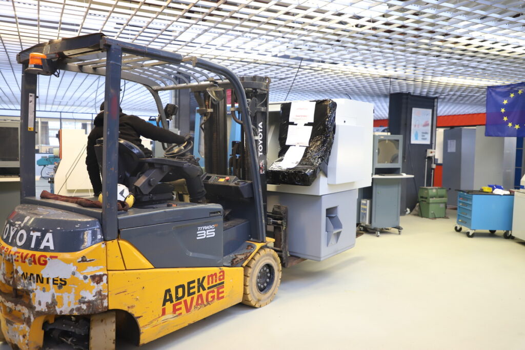 un tour CNC de dernière génération pour la filière TRPM 1