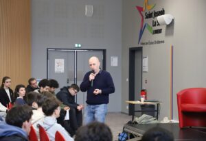 Découvrir le métier de journaliste 2026 2