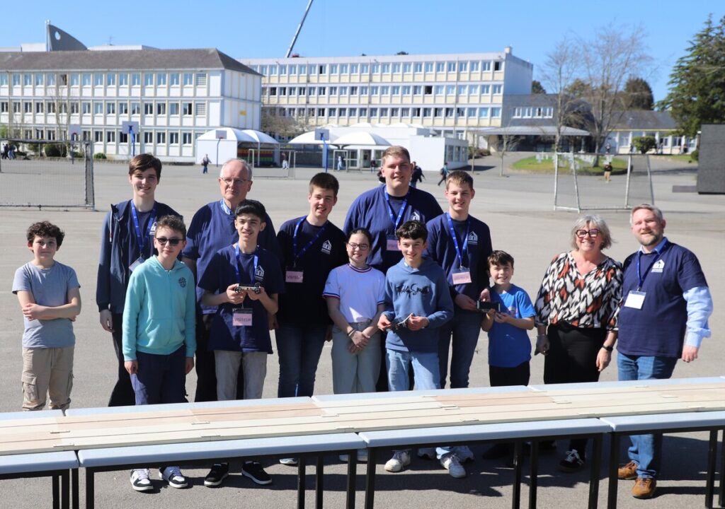 Du 17 au 19 mars 2026, notre établissement a accueilli cinq élèves et deux enseignants allemands venus de Hankensbüttel, dans le cadre du projet ERASMUS « Solar Cars ». 2026 2